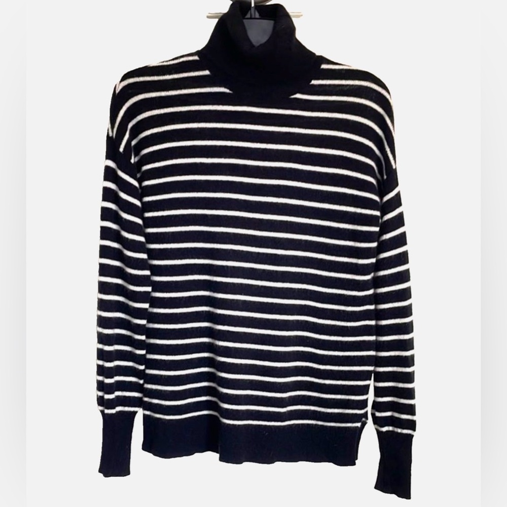 Halogen 100% Cashmere Turtleneck Sweater XS Black White Striped Soft Knit